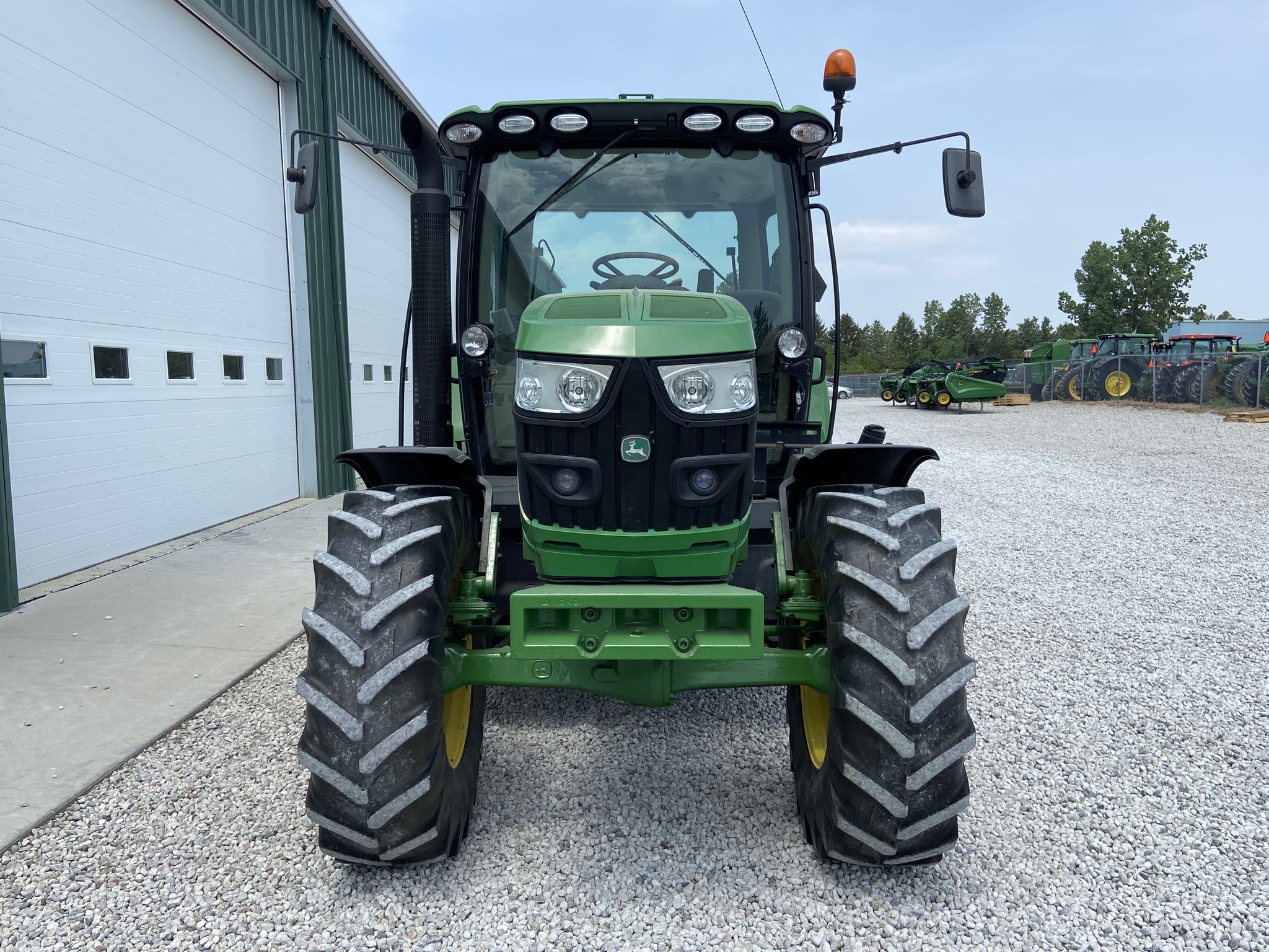 Huron Tractor | Used Equipment | JD 6115R (E89894)