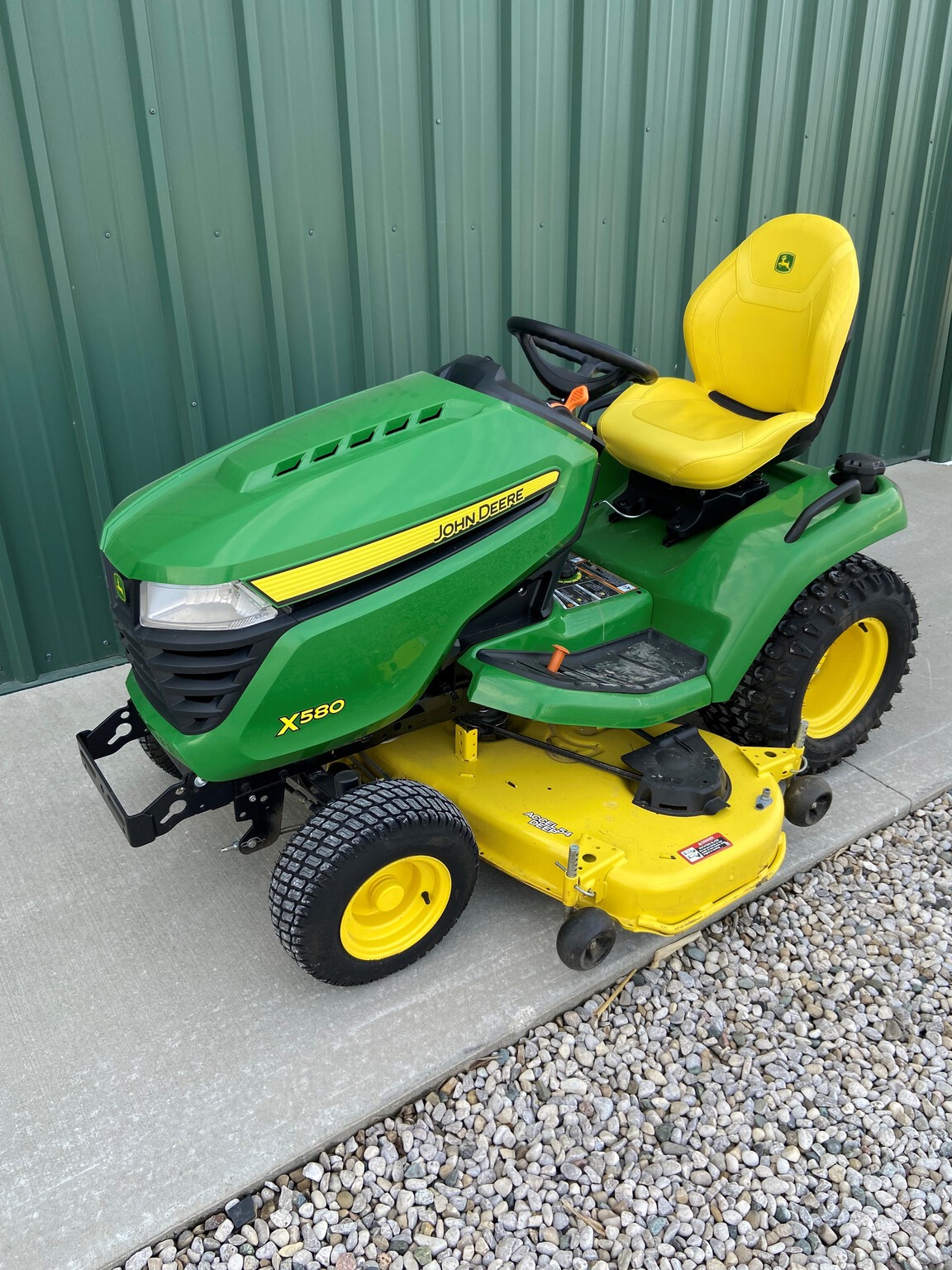 huron-tractor-used-equipment-jd-x580-e90917
